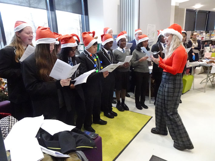 The Trumpington Community College choir, Clay Farm Centre Christmas Fair. Photo: Andrew Roberts, 9 December 2023.