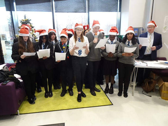 The Trumpington Community College choir, Clay Farm Centre Christmas Fair. Photo: Andrew Roberts, 9 December 2023.