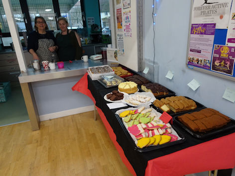 Café and cakes with Jackie Covill and Sue-Ellen Beadle, Trumpington Pavilion Christmas Fair. Photo: Andrew Roberts, 4 December 2022.