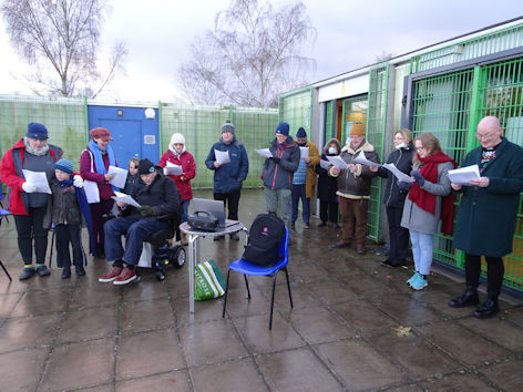 Trumpington Winter Fair, Trumpington Pavilion: Parish Church choir. Photo: Andrew Roberts, 5 December 2021.